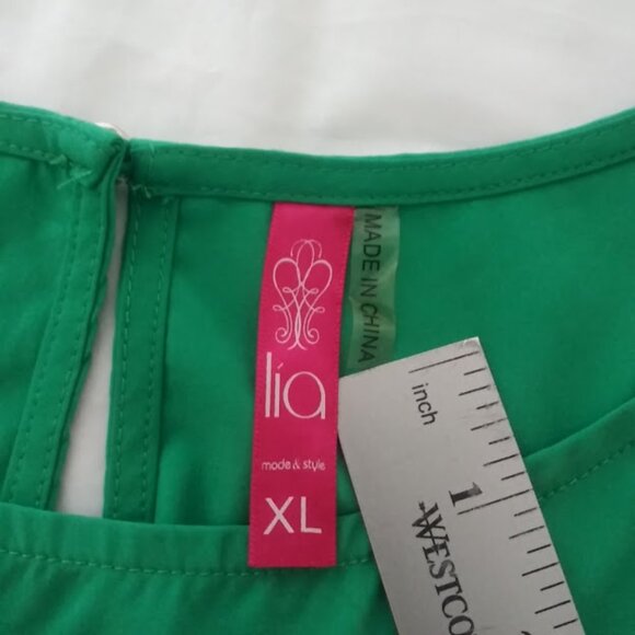 Lia women's XL green rhinestone short sleeve top - Picture 14 of 16